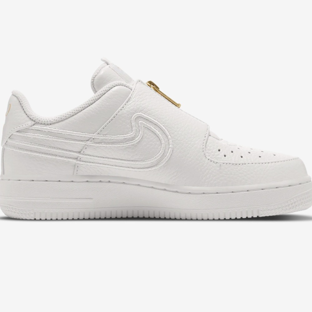 Nike Air Force 1 Serena
Like new size 11